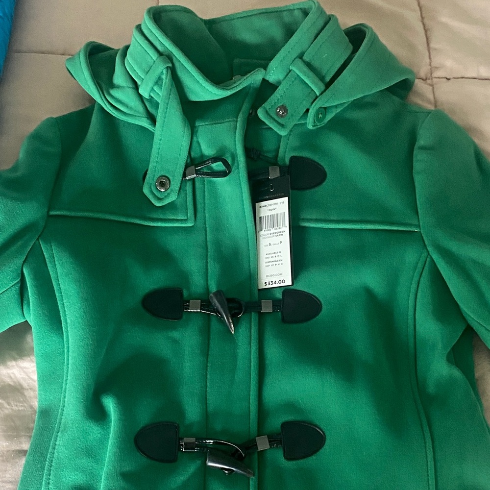 BCBGMaxAzria Kids Green Toggle jacket with hood and button detail